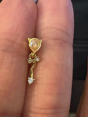 Nose Ring- Stud 20G Copper  Gold Tone Zirconia   L-Shaped Nose Ring   nwt GM10-4